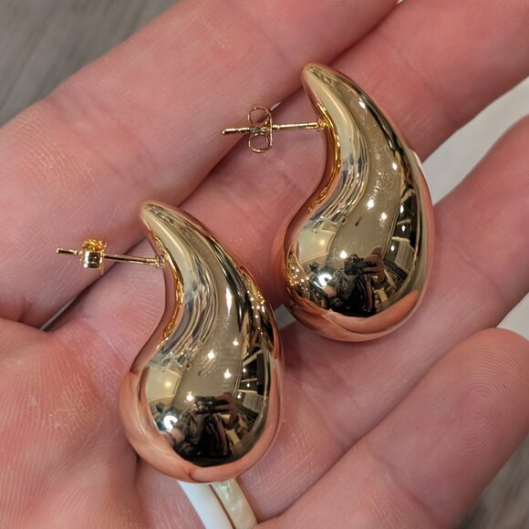 Chunky Gold Waterdrop Earrings, NEW - Picture 2 of 2